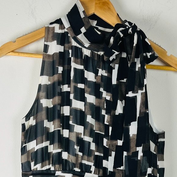 2/$30 Banana Republic‎ Graphic Silk Dress 4 - Picture 5 of 6